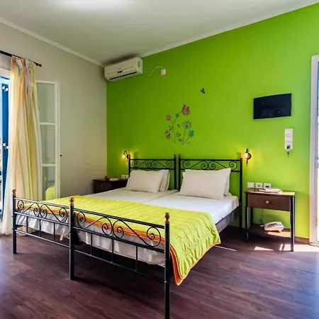 Finikas Apartamento Adamantas (Milos)