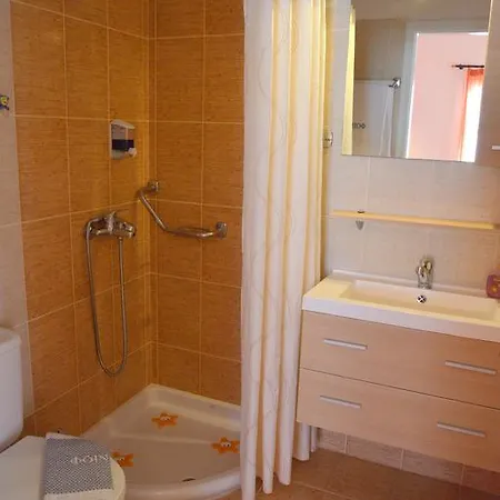 Finikas Adamantas (Milos)