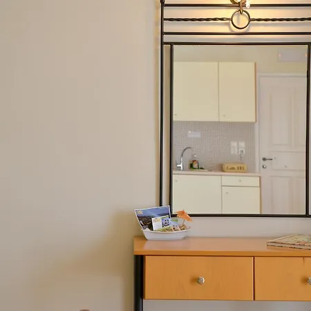 Finikas Apartment Adamantas (Milos)