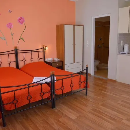 Finikas * Adamantas (Milos)