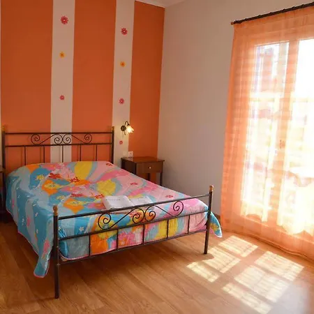 Finikas Apartment