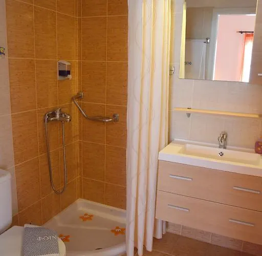 Finikas 阿达玛斯