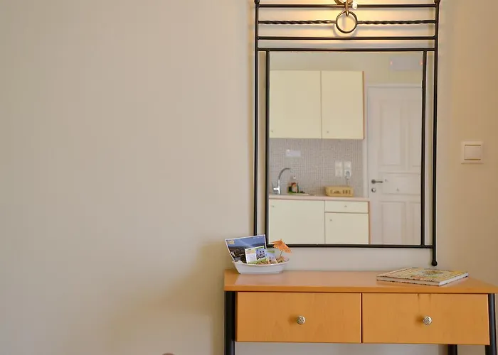 Finikas Apartment Adamantas (Milos)