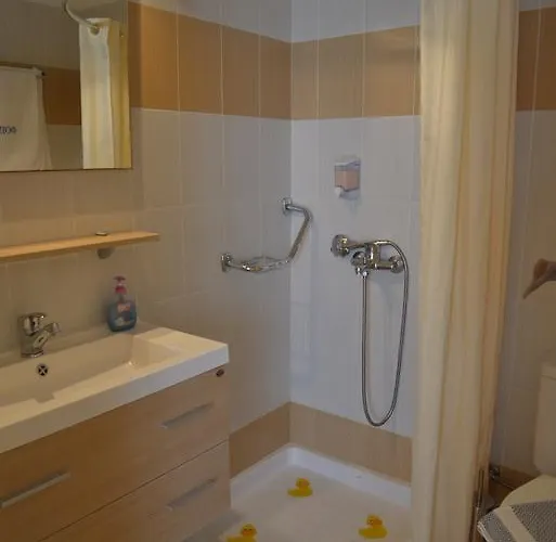 Finikas 阿达玛斯