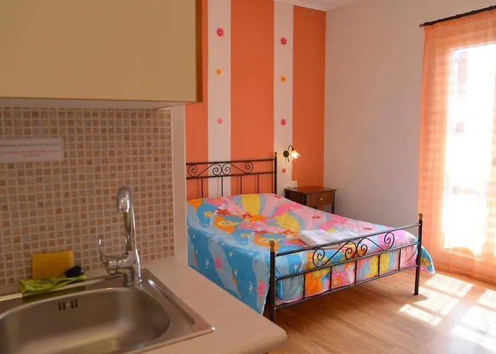 Finikas * 阿达玛斯