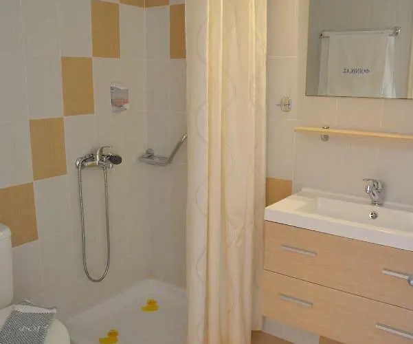 Finikas Adamantas (Milos)